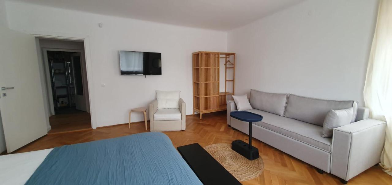 The Pines Serviced Apartments Braşov Eksteriør bilde