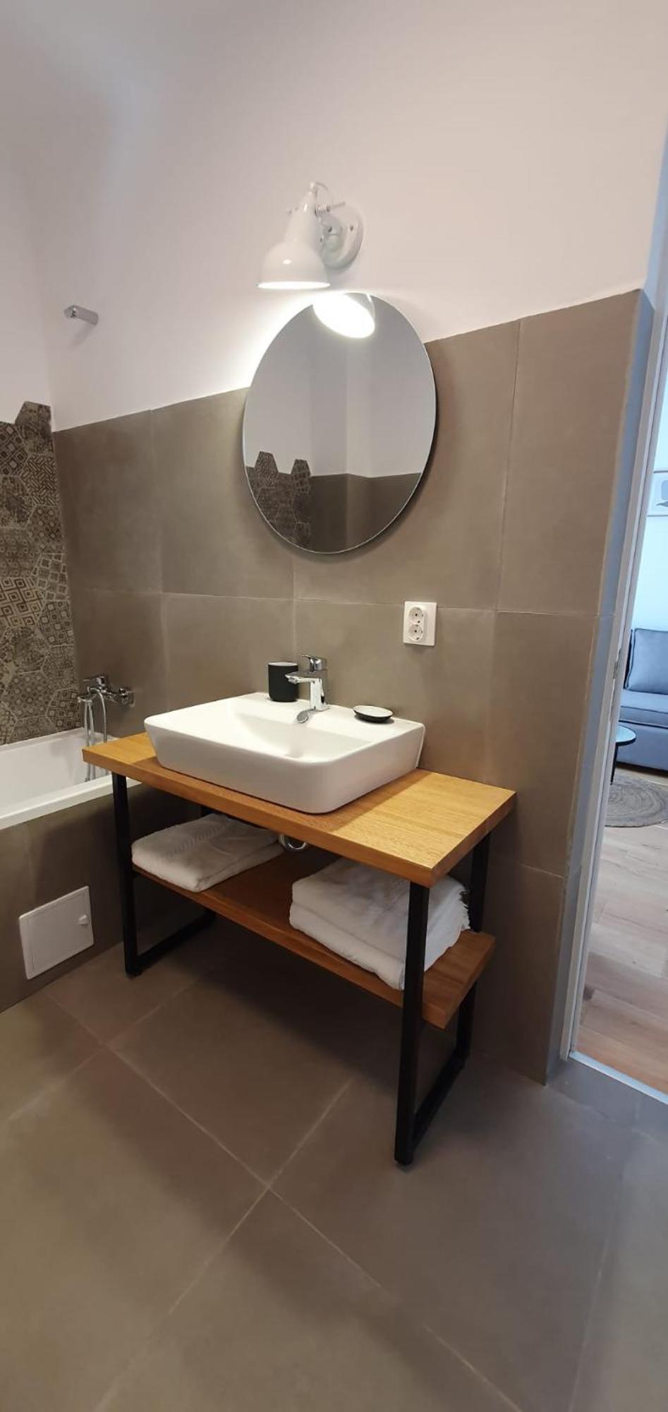 The Pines Serviced Apartments Braşov Eksteriør bilde