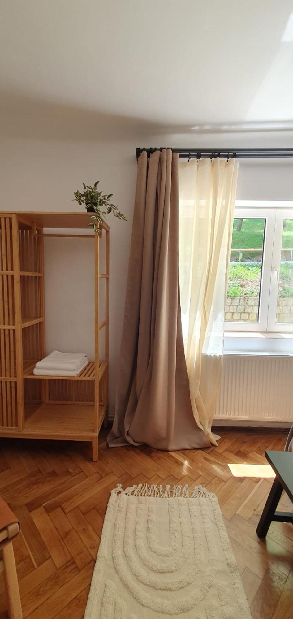 The Pines Serviced Apartments Braşov Eksteriør bilde